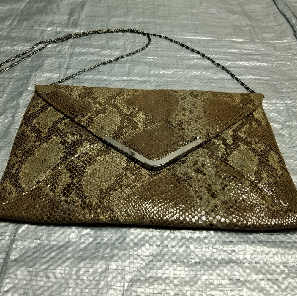 ๐๐บAttitude(Jay Manuel) camo clutch bag with detachable chain